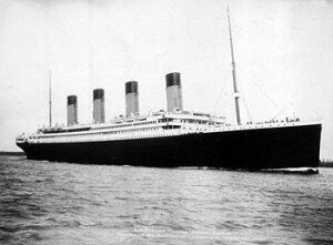 "titanic on the sea"
