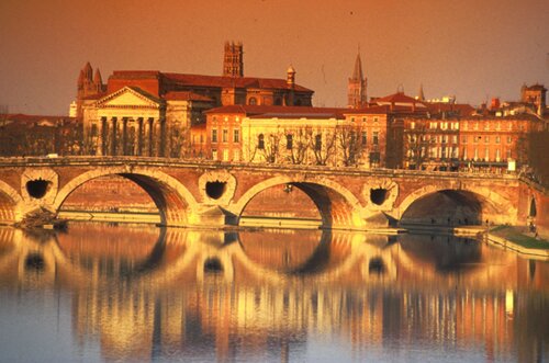 Paris facts: pont neuf Paris facts: pont neuf